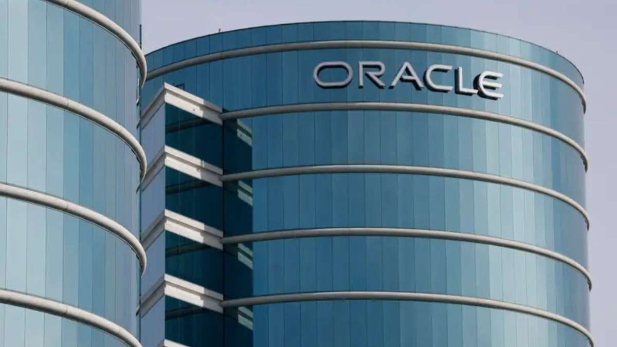 Iranian Projectile Targets Oracle Building in Dubai Internet City; UAE Intercepts